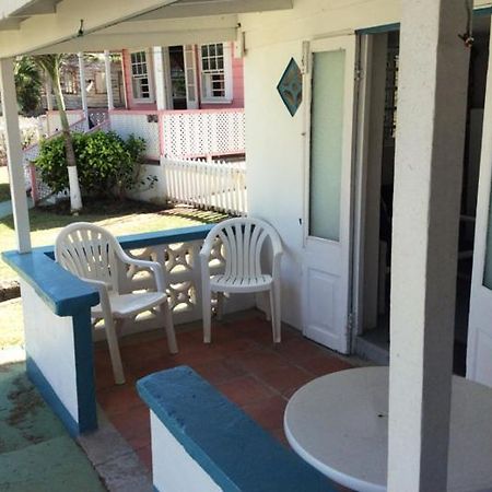Rest Haven Beach Cottages Saint Joseph Exteriör bild